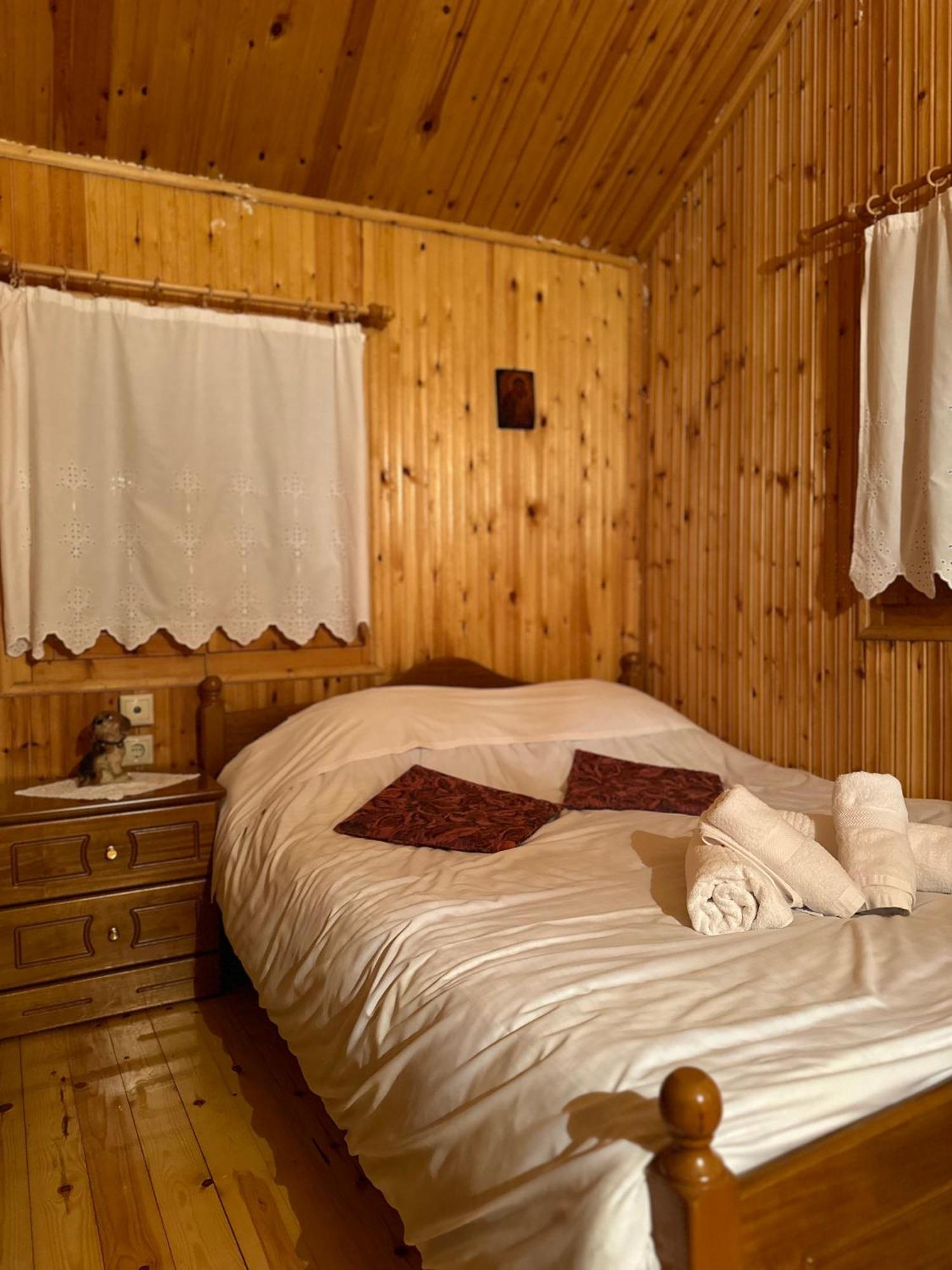 Traditional Wooden Apartment Koutsodímos Екстериор снимка